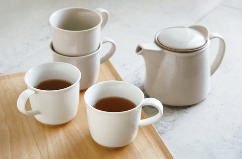 Infuser Teapot: KINTO Brim - White, available in 2 sizes