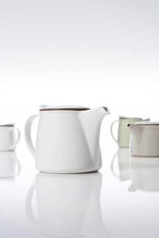 Infuser Teapot: KINTO Brim - White, available in 2 sizes