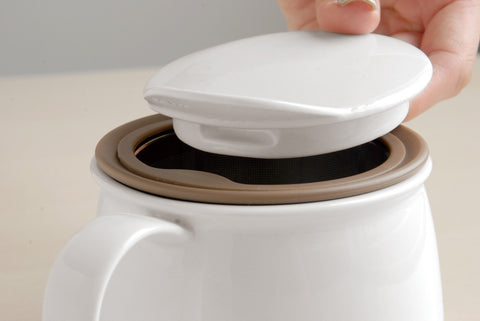 Infuser Teapot: KINTO Brim - Gray, available in 2 sizes